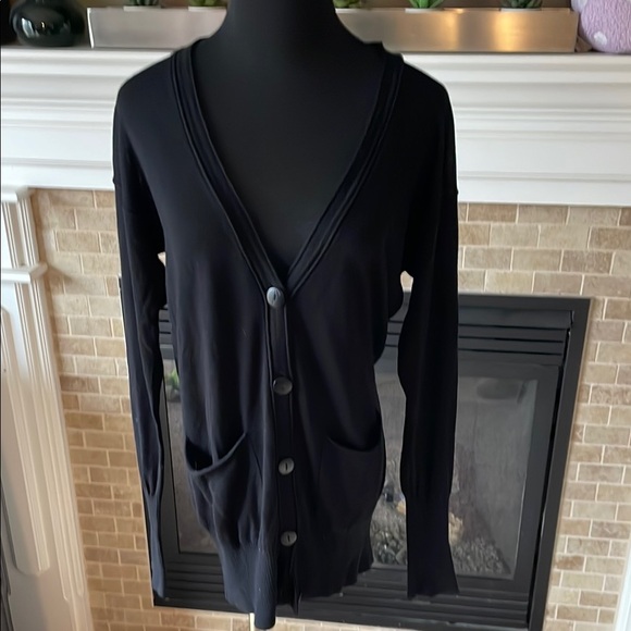 Line the label Black Button-Up Cardigan size S - Picture 1 of 6